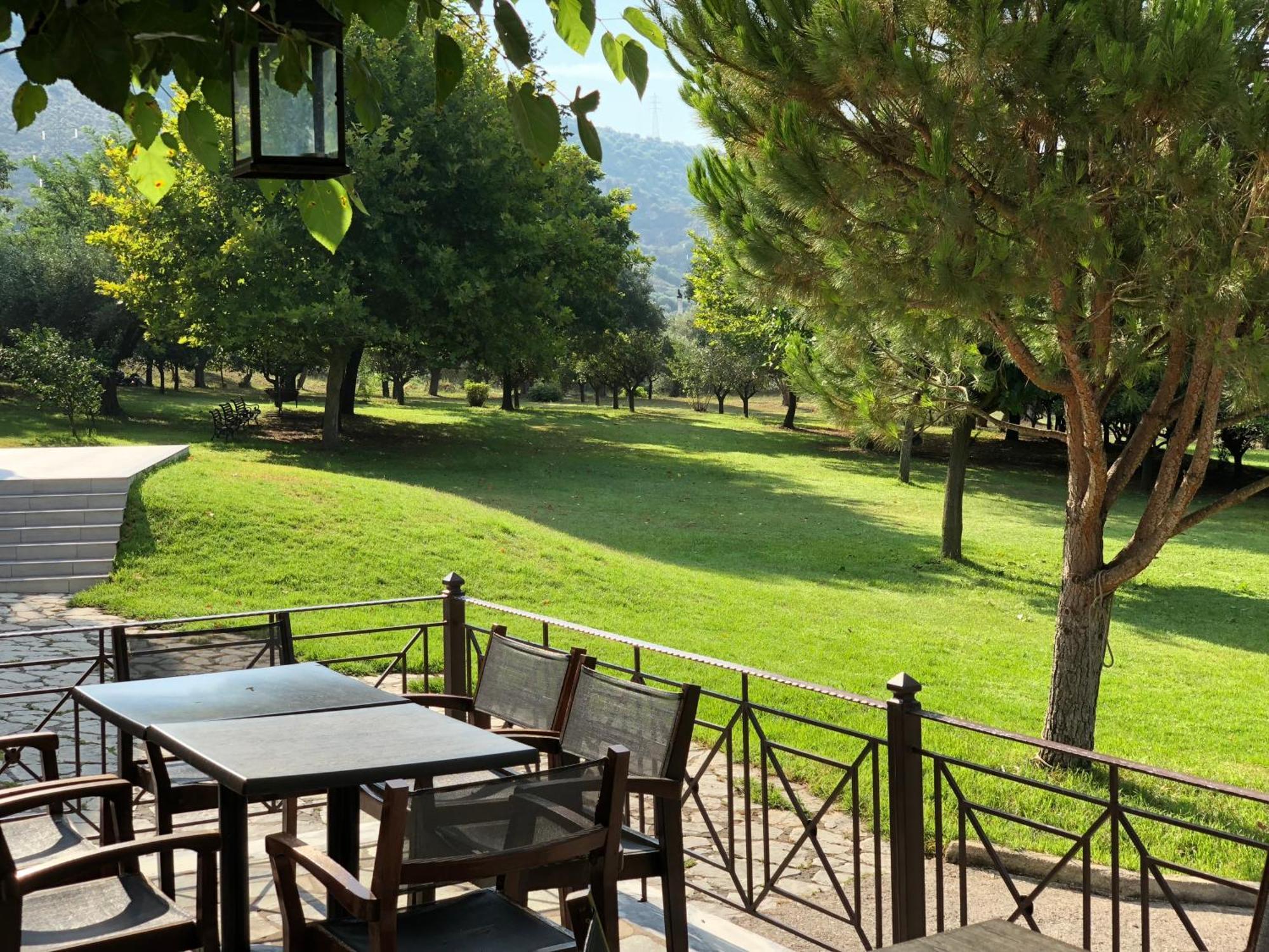 Hotel Marathia Arta Ngoại thất bức ảnh
