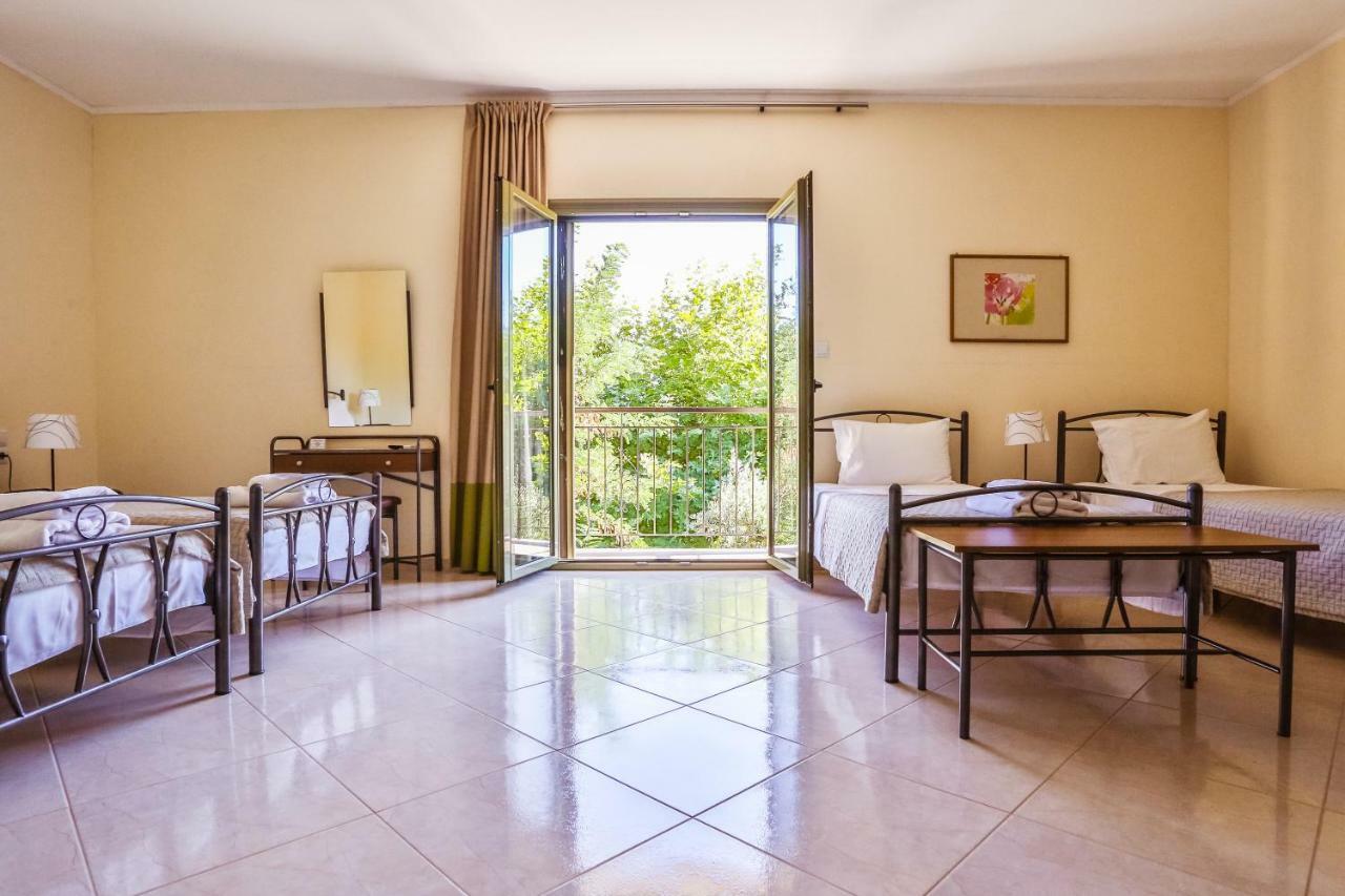 Hotel Marathia Arta Ngoại thất bức ảnh